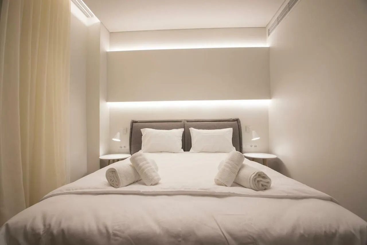 Ornament Suites, Nilie Hospitality Mgmt Thessaloniki Apartment